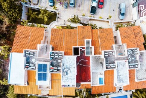 AMARANTO ROOFTOP C6 de tamaño mediano