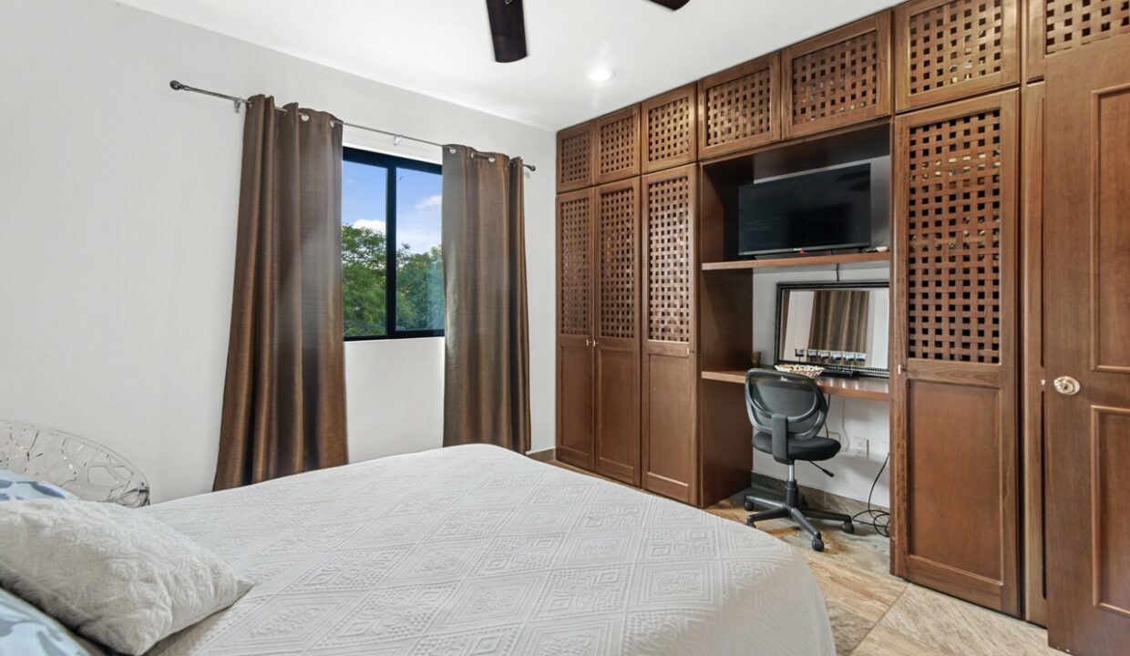 CASA LAS FLORES EN VENTA10