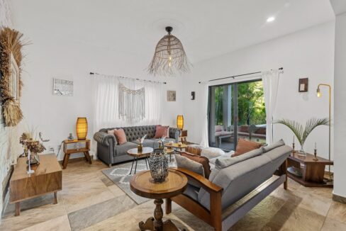 CASA LAS FLORES EN VENTA13