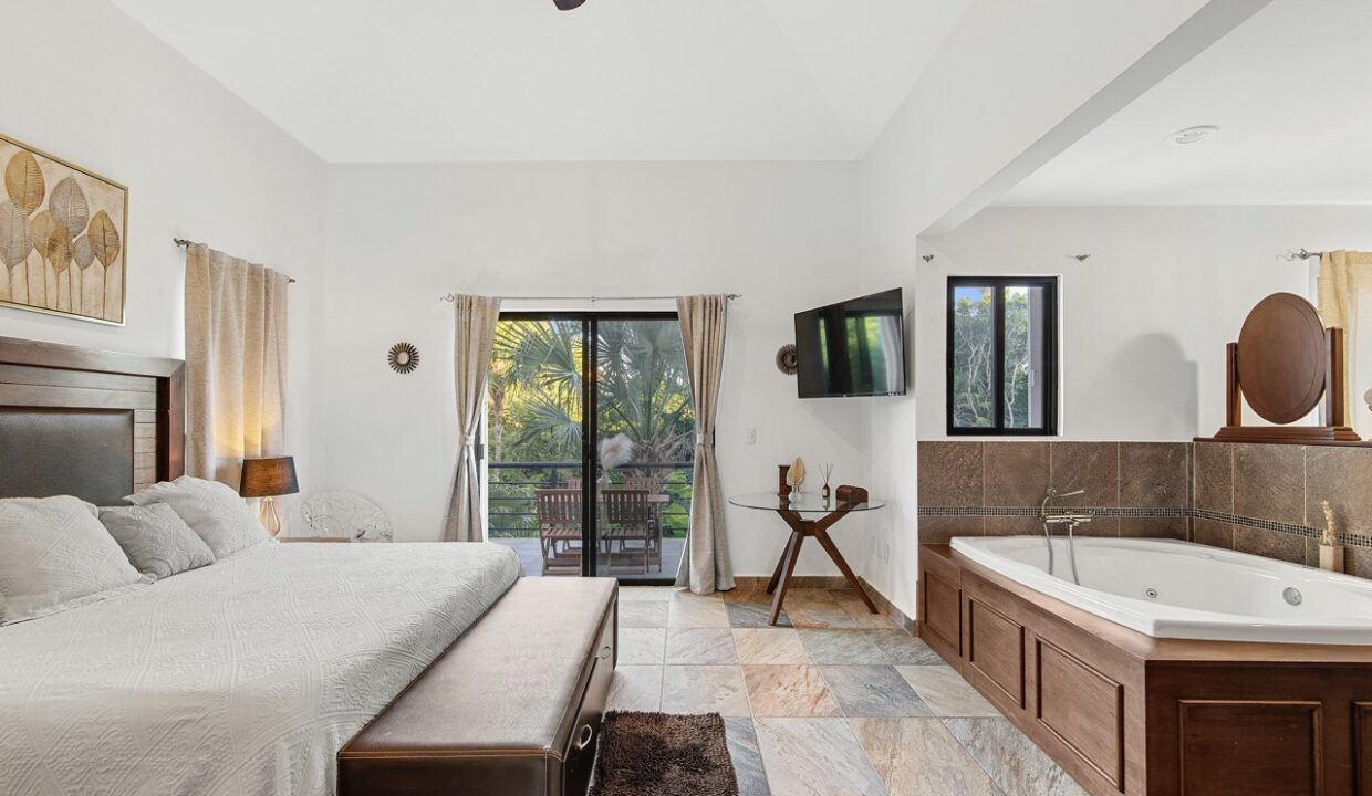 CASA LAS FLORES EN VENTA17