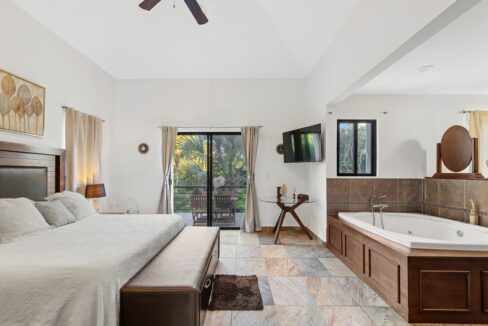 CASA LAS FLORES EN VENTA17