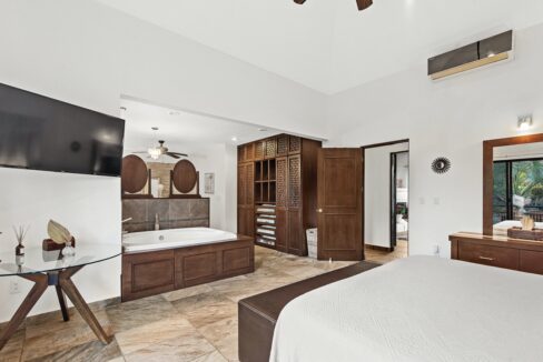 CASA LAS FLORES EN VENTA18