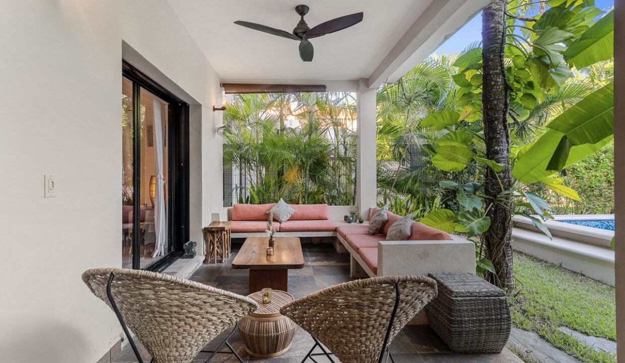 CASA LAS FLORES EN VENTA19