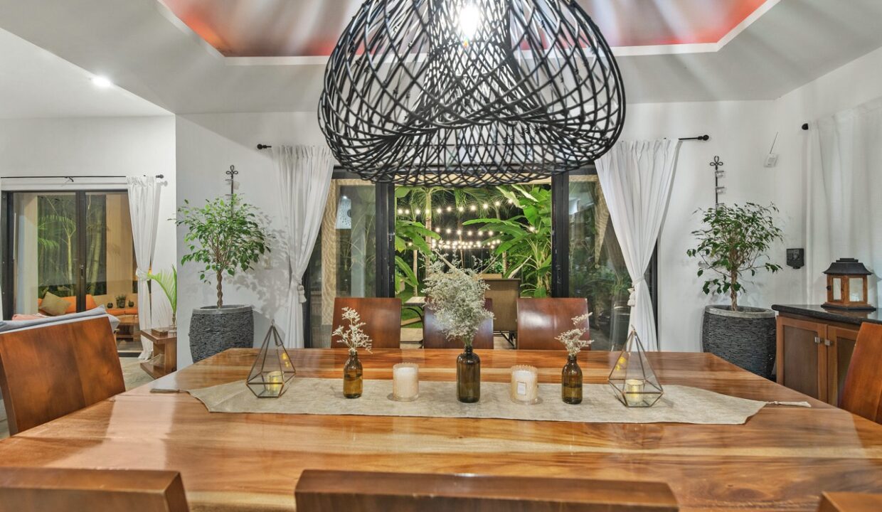 CASA LAS FLORES EN VENTA5