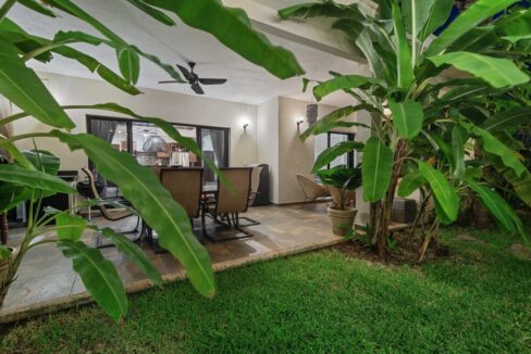 CASA LAS FLORES EN VENTA9