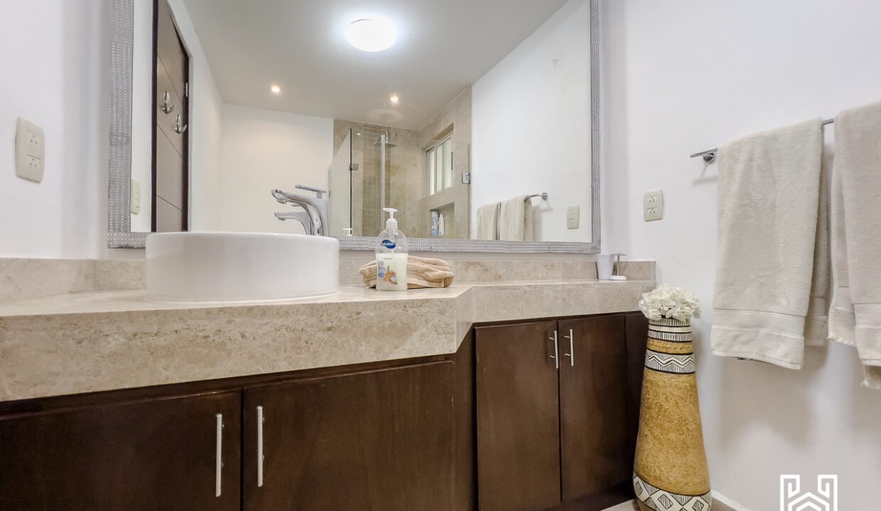 CONDO MARINA MIA5