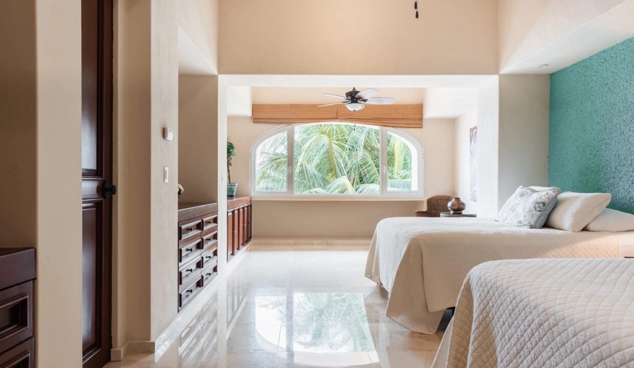 VILLA NAUTICA0