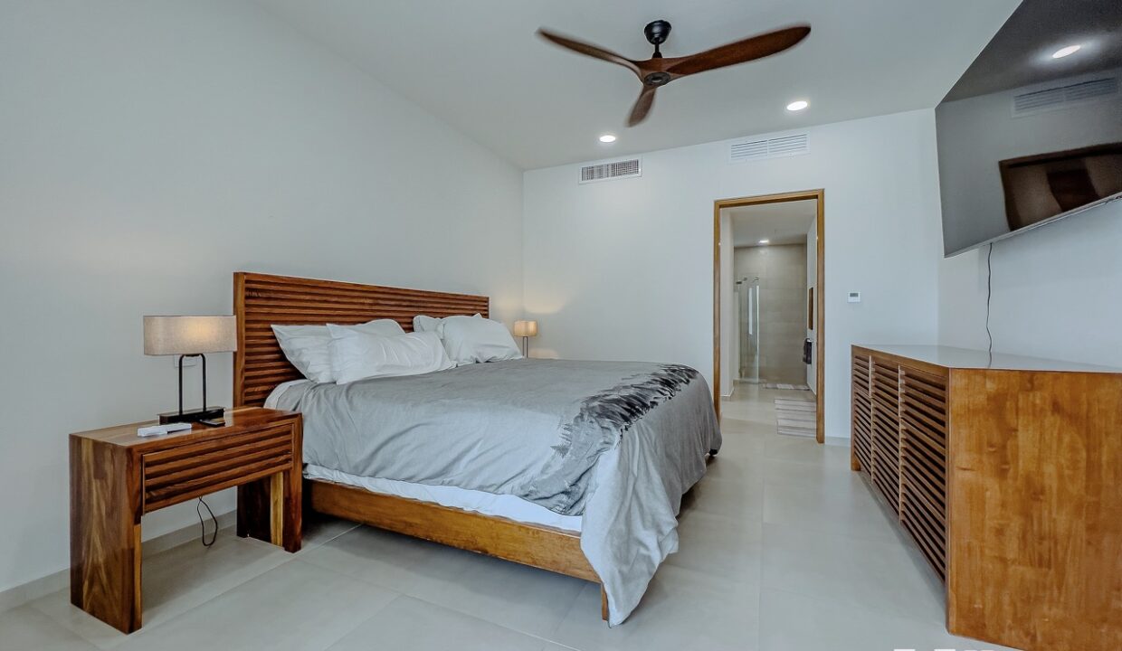 GRAND PENINSULA CINDY17