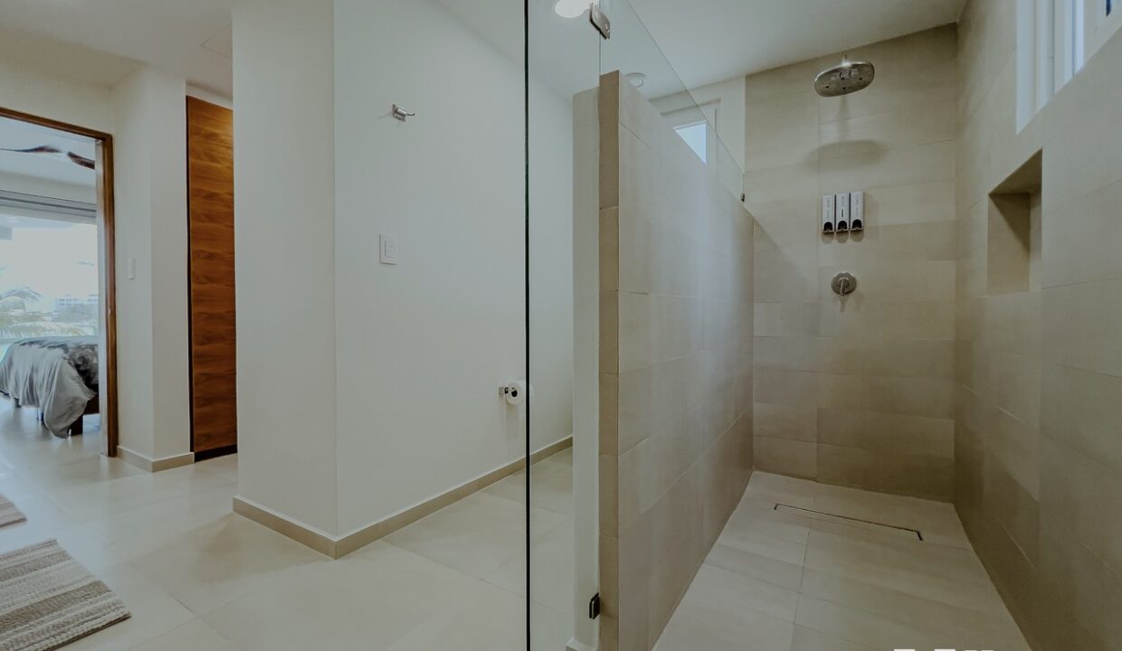 GRAND PENINSULA CINDY21