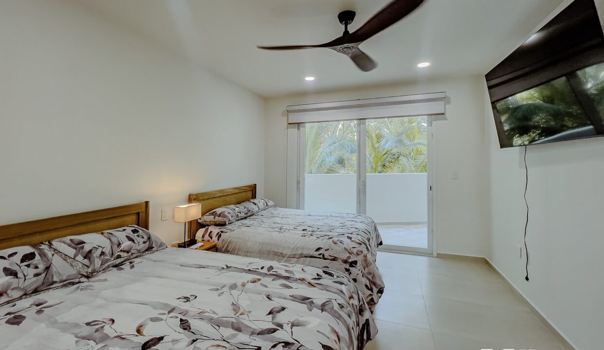 GRAND PENINSULA CINDY37