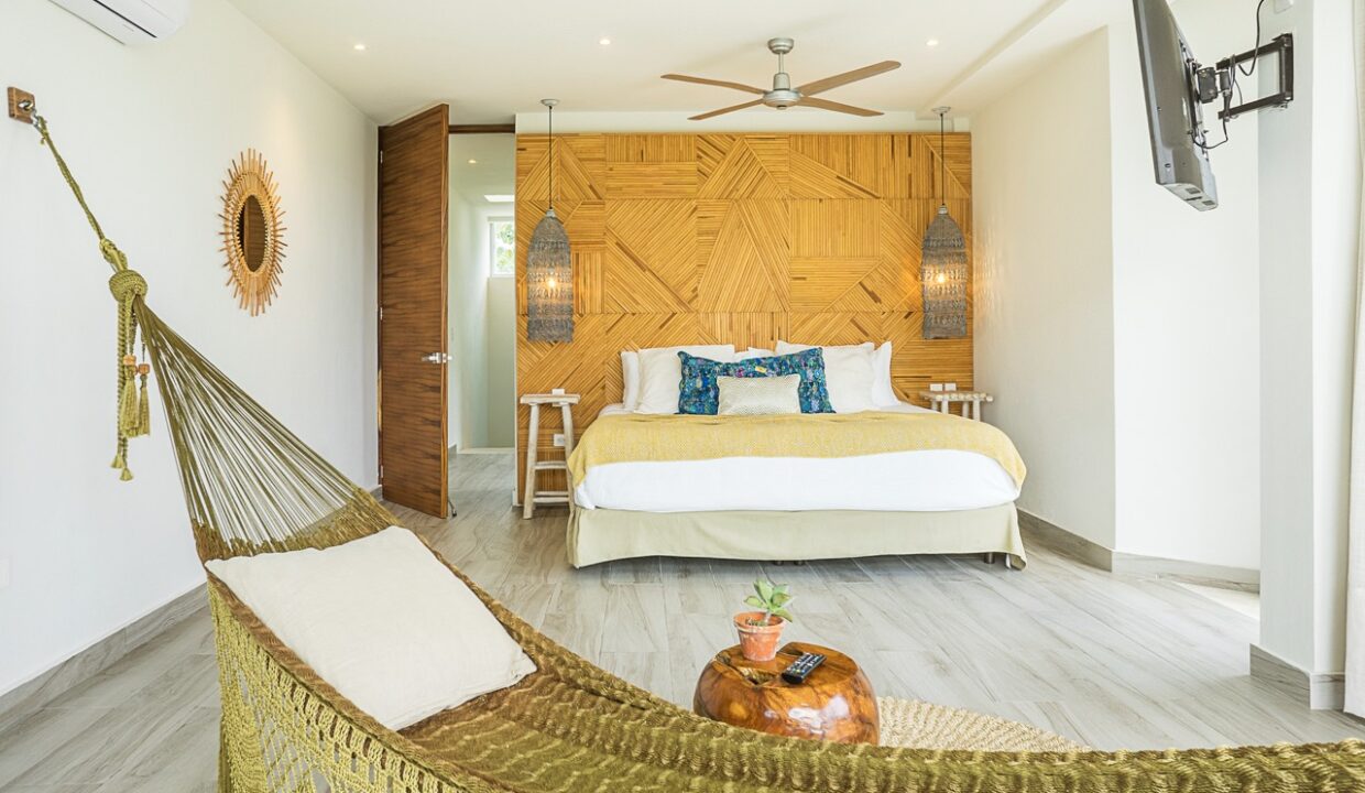 VILLA SERRANO WEB6