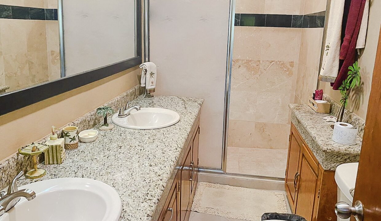 AV VILLAS PH II12