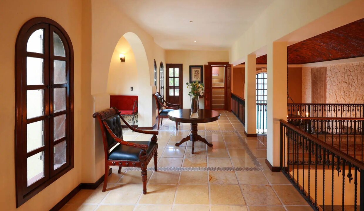 CASA LEONA13