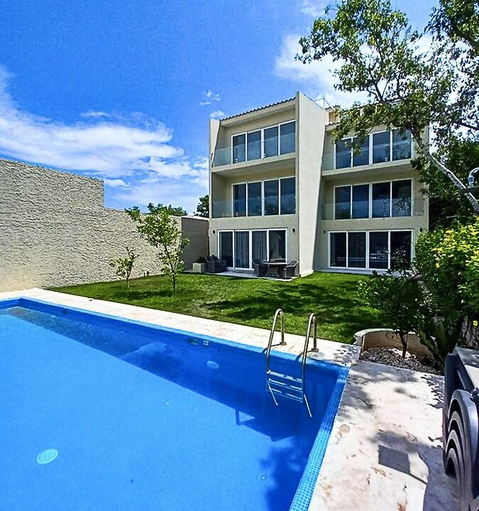 WAVES CONDO GF SALE18