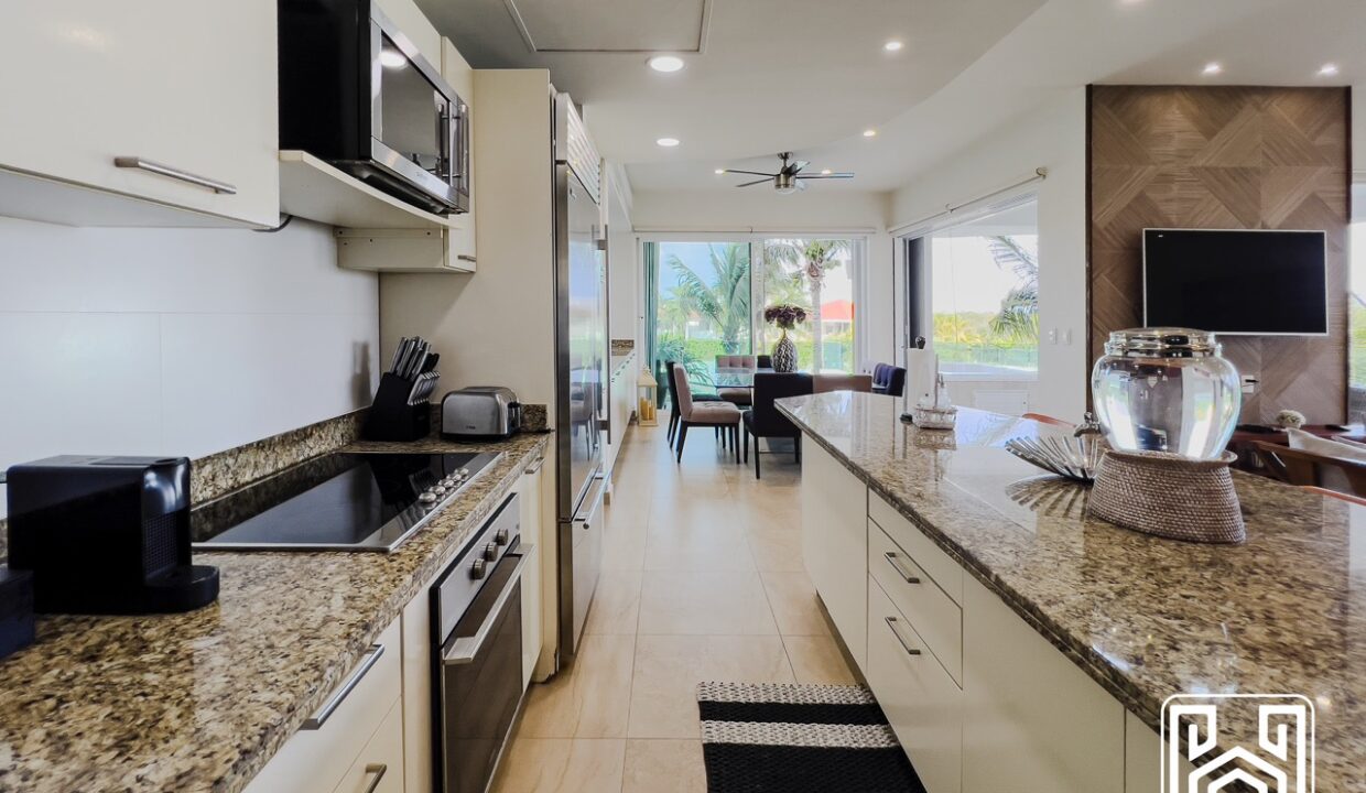 14GRAND PENINSULA (DOC)104