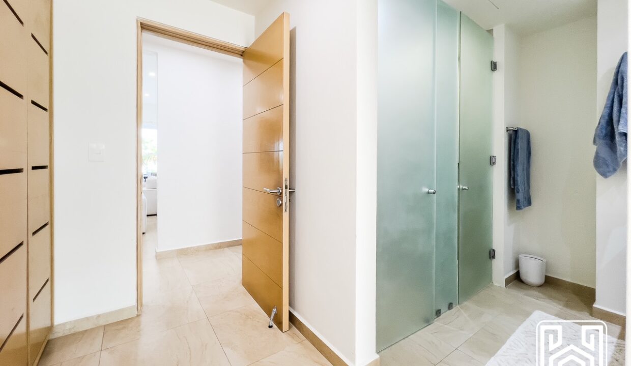30GRAND PENINSULA (DOC)36