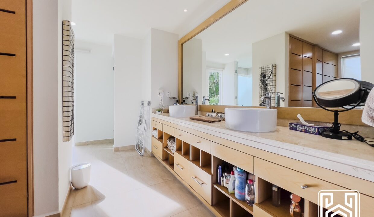 37GRAND PENINSULA (DOC)51