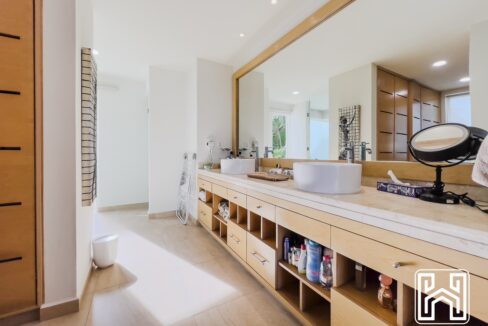 37GRAND PENINSULA (DOC)51
