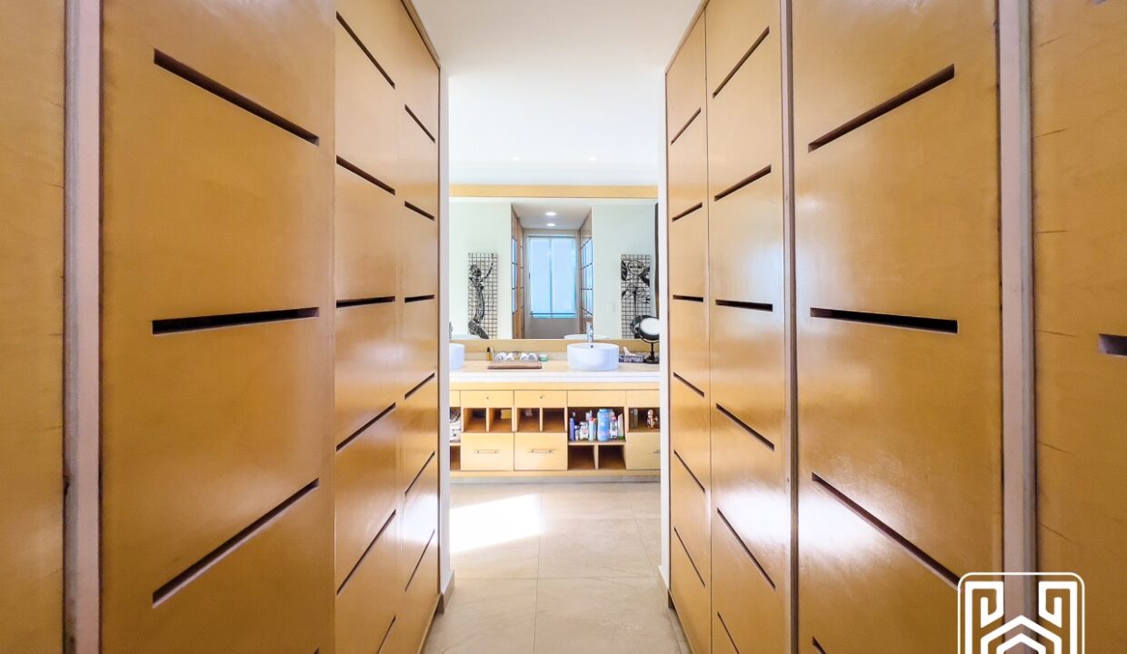 39GRAND PENINSULA (DOC)54