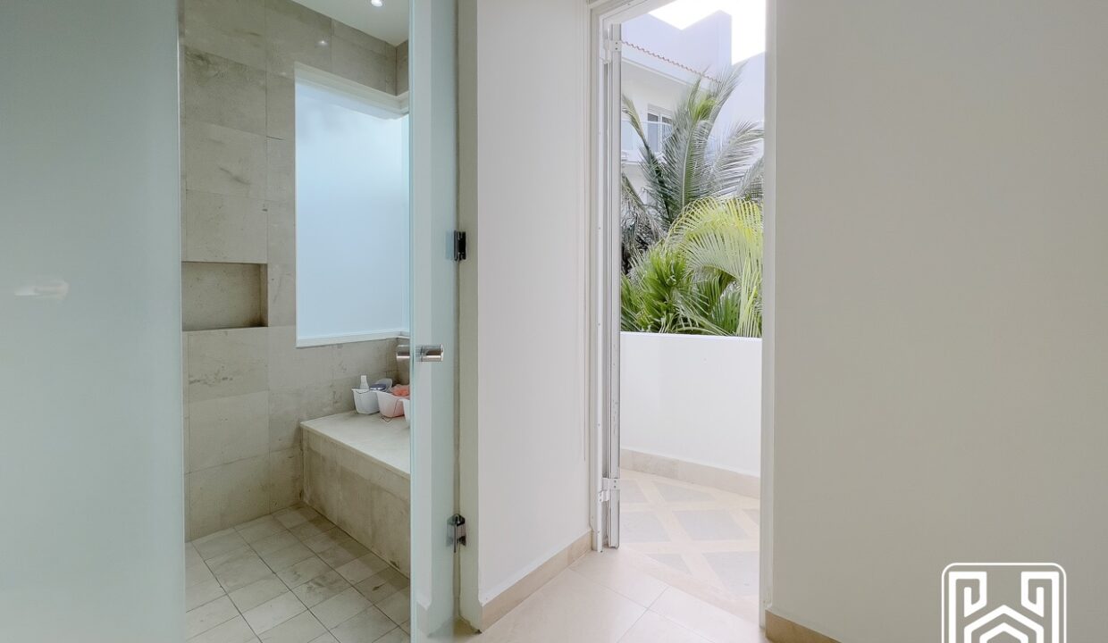 41GRAND PENINSULA (DOC)56