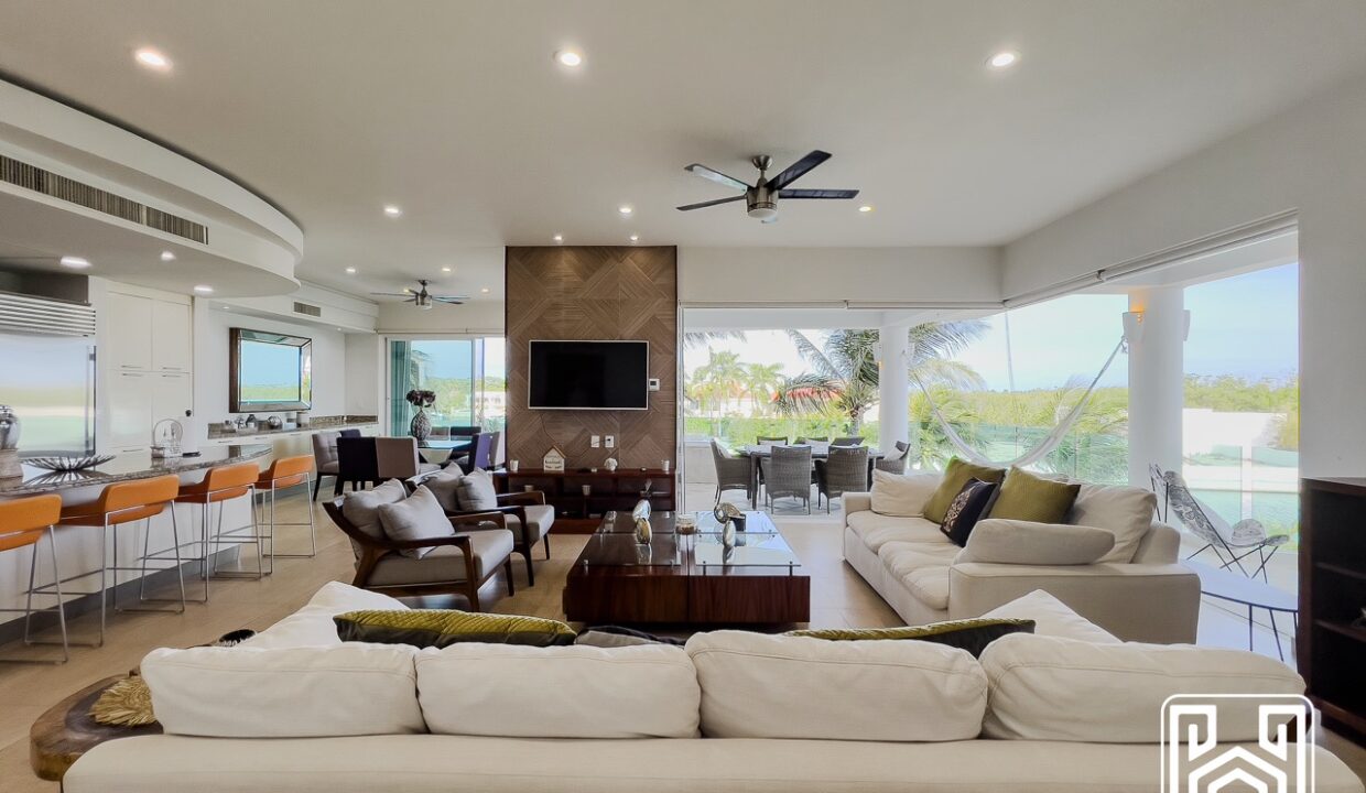 7GRAND PENINSULA (DOC)81