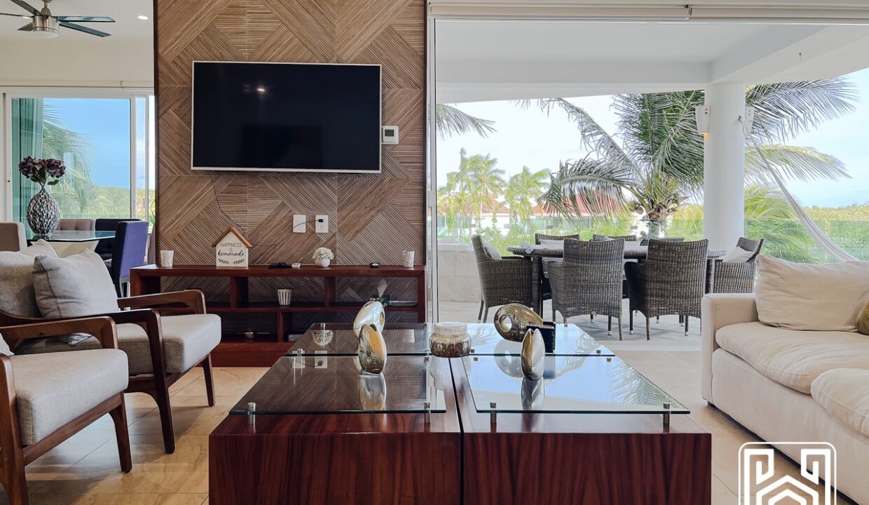 9GRAND PENINSULA (DOC)82