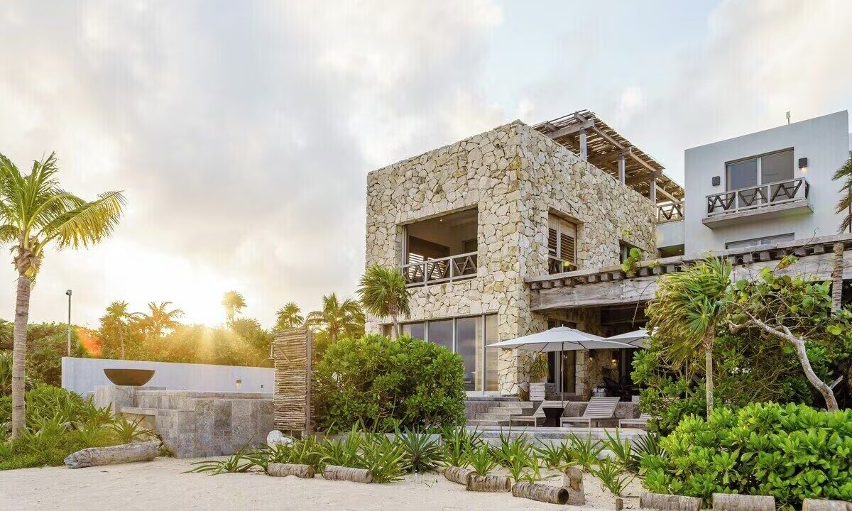 CASA CALETA43
