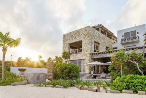 CASA CALETA43