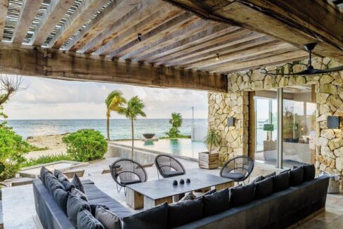 CASA CALETA9