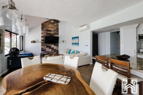 CONDO CHAC AL HAL M44