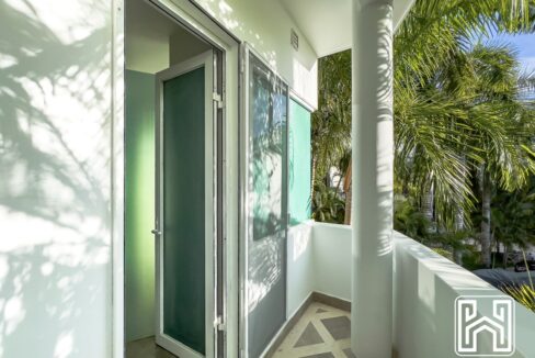 GRAND PENINSULA D104-22