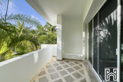 GRAND PENINSULA D104-31
