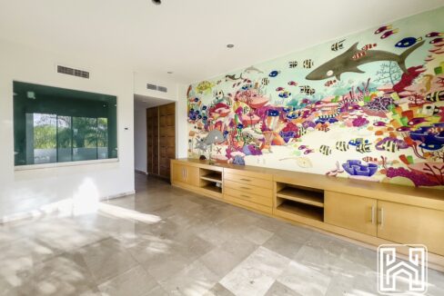 GRAND PENINSULA D104-38