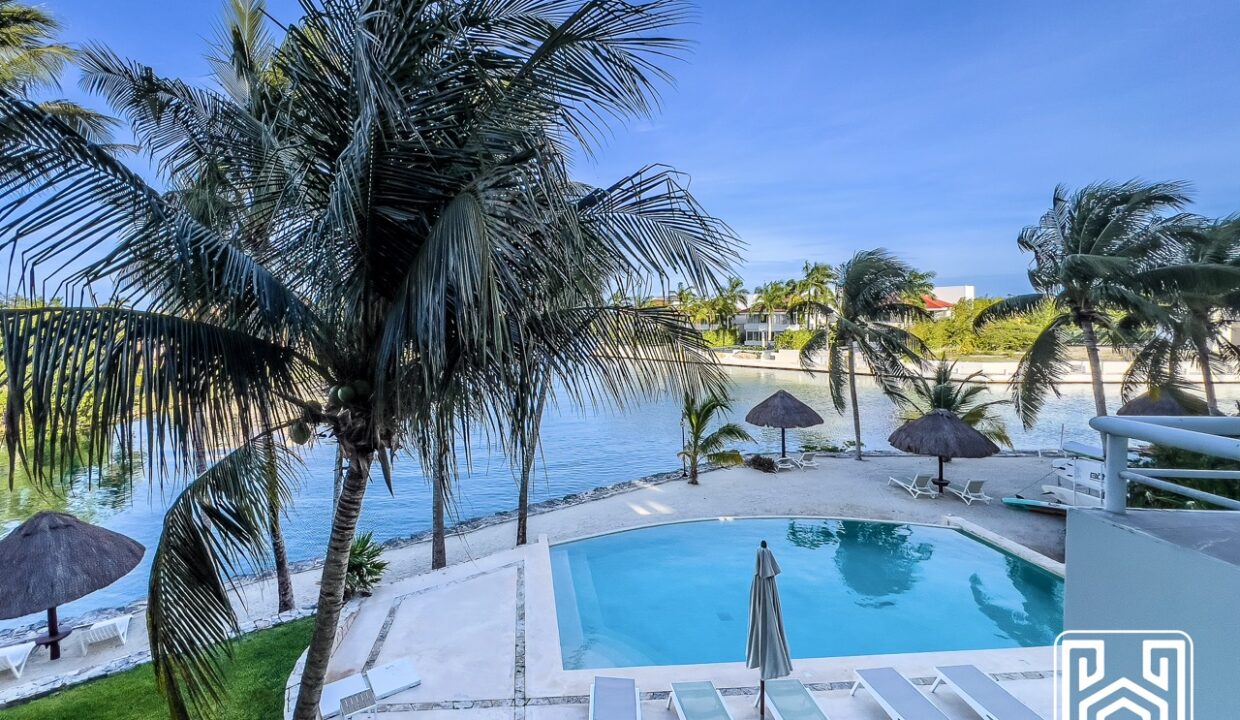 GRAND PENINSULA D104-6