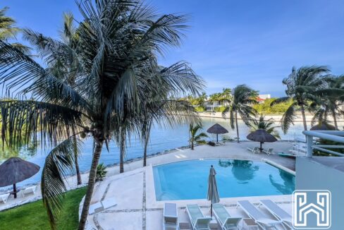 GRAND PENINSULA D104-6
