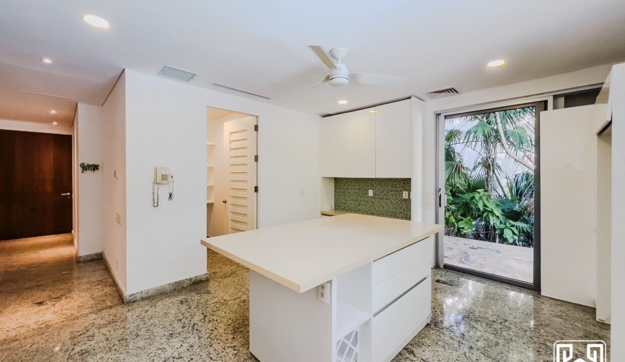 11CASA YALKU 4LOTS99