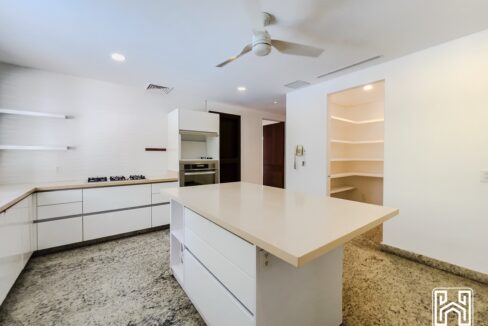 12CASA YALKU 4LOTS98