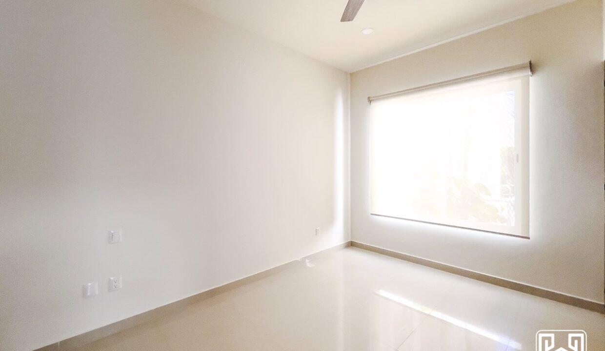 13CONDO 40 BLV13