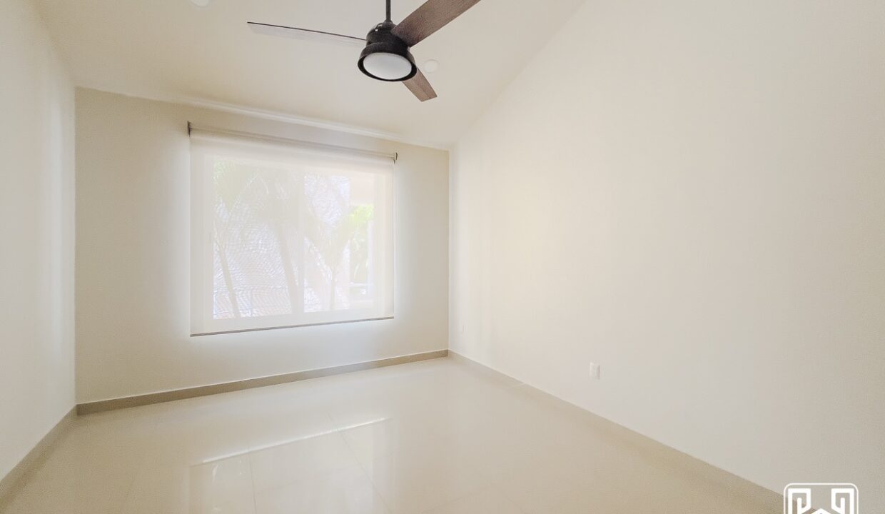 14CONDO 40 BLV18