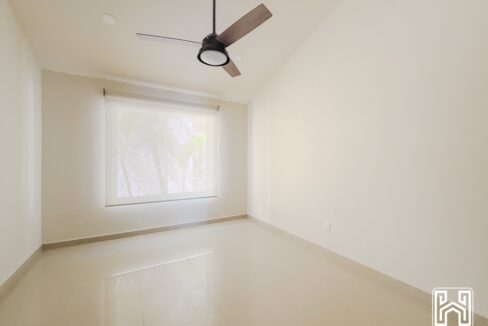 14CONDO 40 BLV18