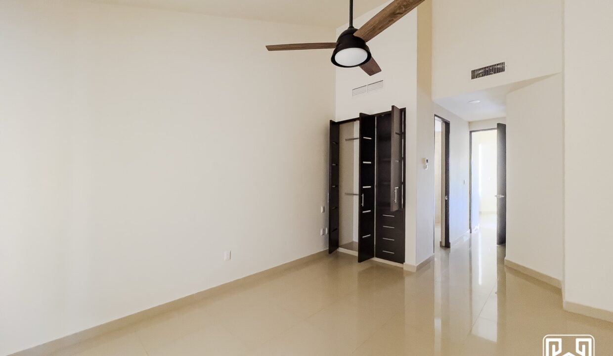 16CONDO 40 BLV19