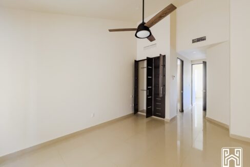16CONDO 40 BLV19