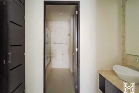 18CONDO 40 BLV15