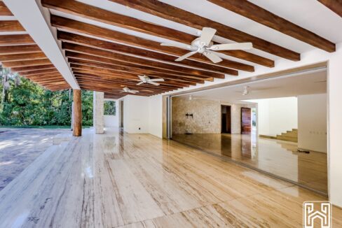 19CASA YALKU 4LOTS82