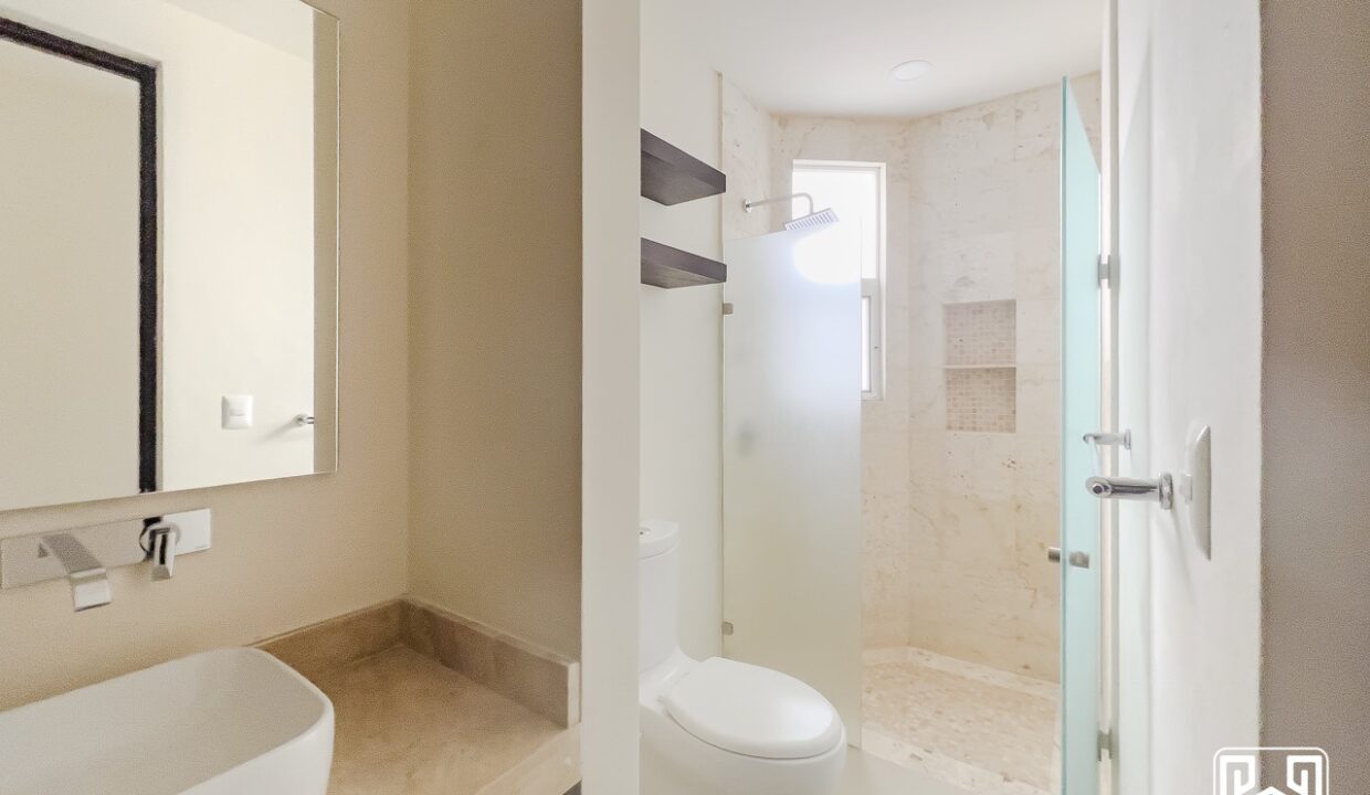 20CONDO 40 BLV17