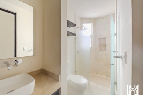 20CONDO 40 BLV17