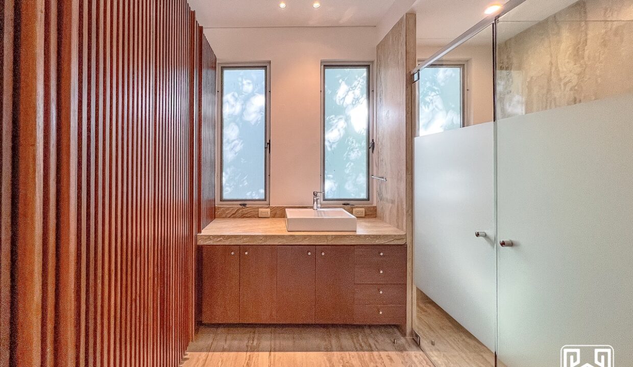 21CASA YALKU 4LOTS68