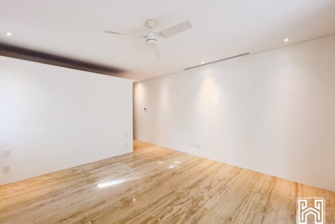 23CASA YALKU 4LOTS66