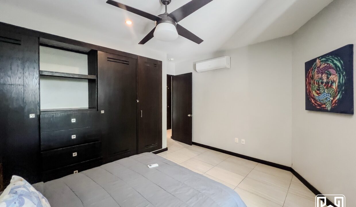 24CONDO PALMAS22