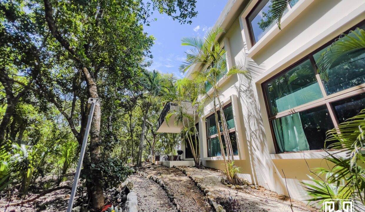 36CONDO PALMAS32